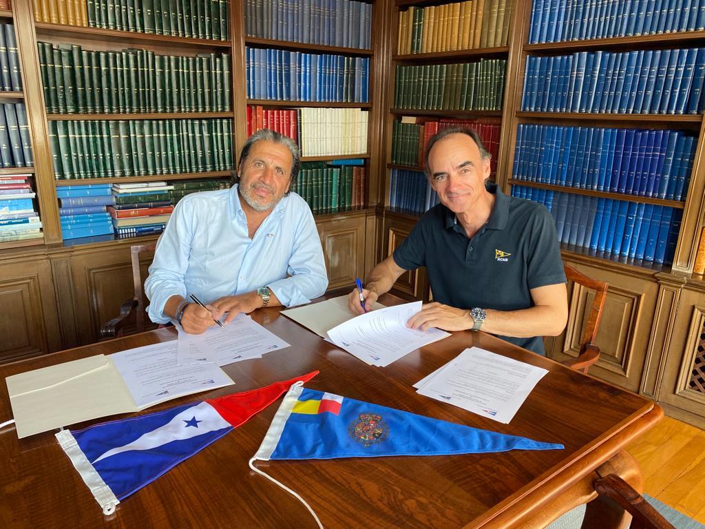 Jordi Puig Alsina (à droite), Président du RCNB et Jean-François Cutugno, Président du Yacht Club de Cannes