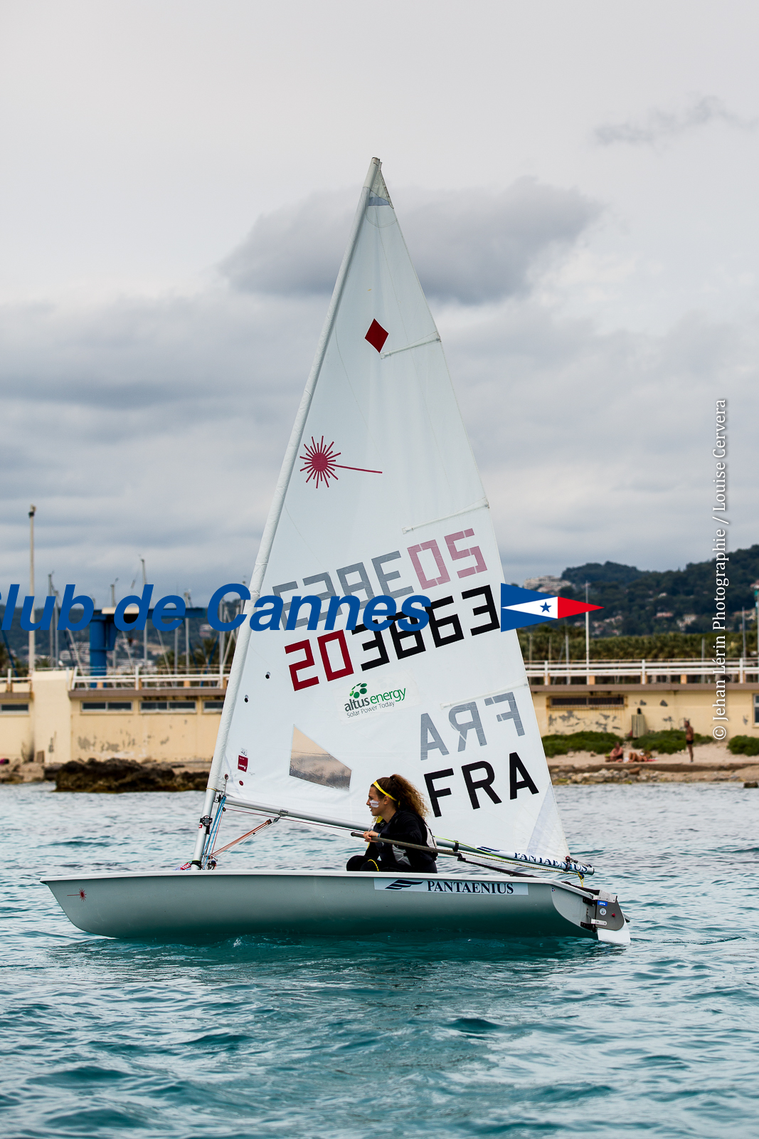 Entrainement Laser Radial_Louise Cervera_Matisse Pacaud_YCC_Cannes_JL_5D3_02 06 2016-0006.jpg