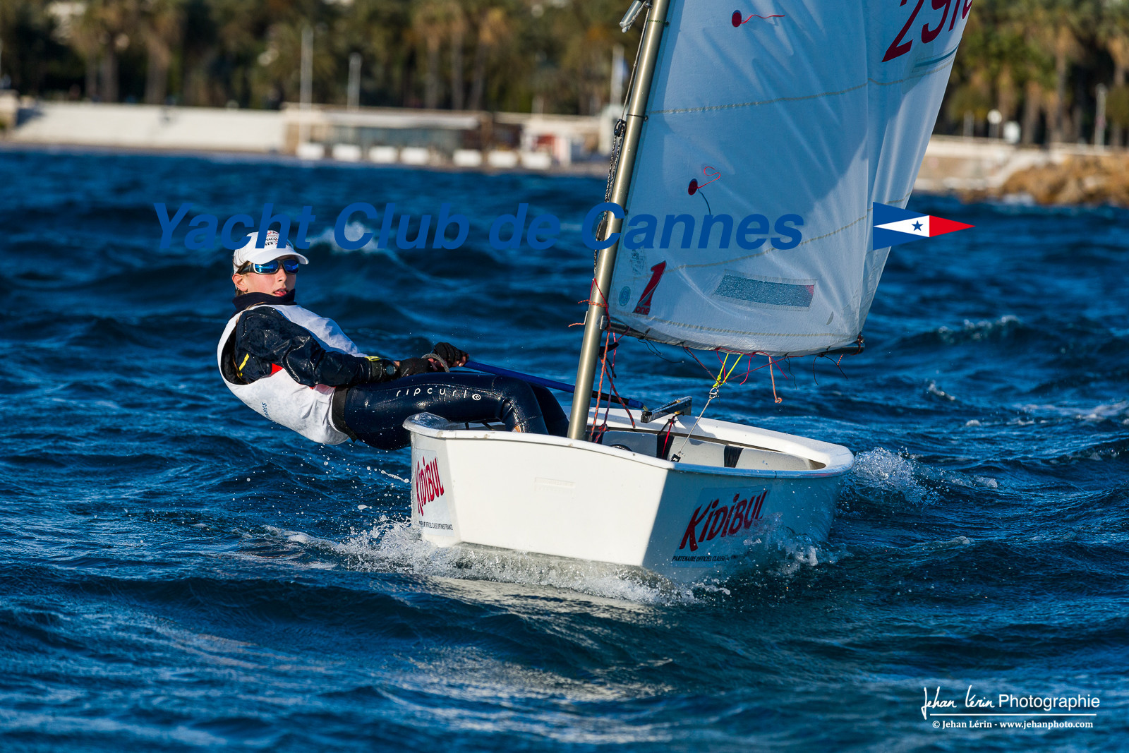 Entrainement dans la brise en Optimist Compétition Entrainement dans la brise en Optimist Compétition
